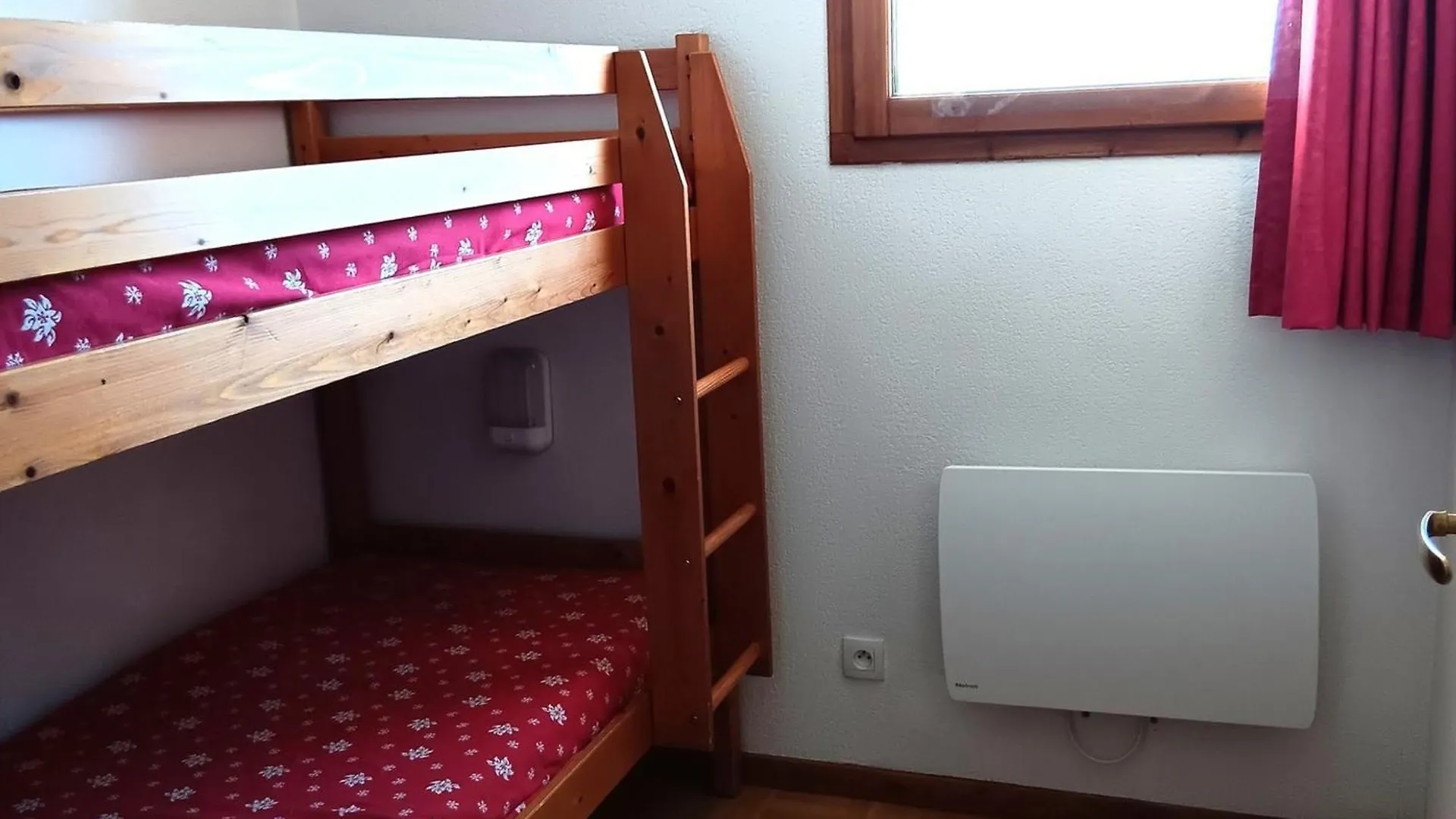Location Saisonniere 3 Pieces A Puy-Saint-Vincent, 6 Personnes, Proche Pistes, Piscine, Parking Inclus - Fr-1-504-599 Apartment  Puy-Saint-Vincent